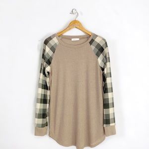 Perfect Peach Boutique Plaid Sleeve Ribbed Knit Tunic Top Women’s S 4/6 Taupe